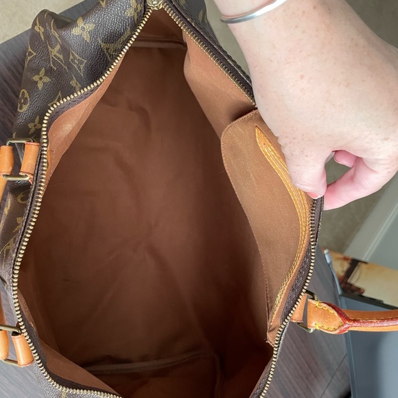 Louis Vuitton Speedy 40 - Picture 8 of 11